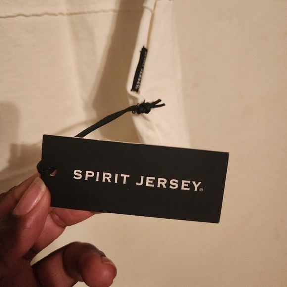 Spirit Jersey Sleeveless Crop Graphic Tee "Concrete Jungle NYC" Size L NWT - Picture 9 of 11